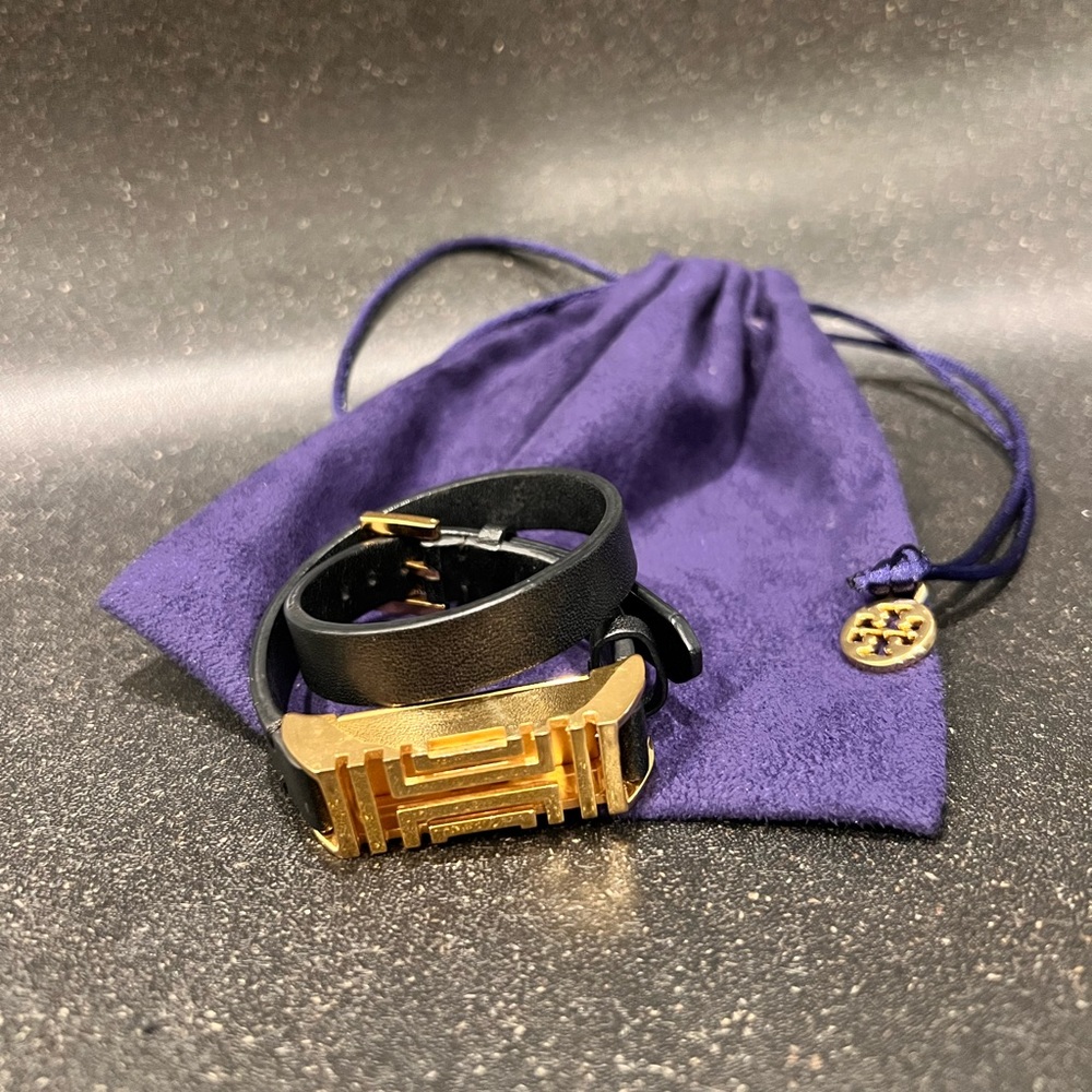 TORY BURCH BLACK LEATHER BRACELET